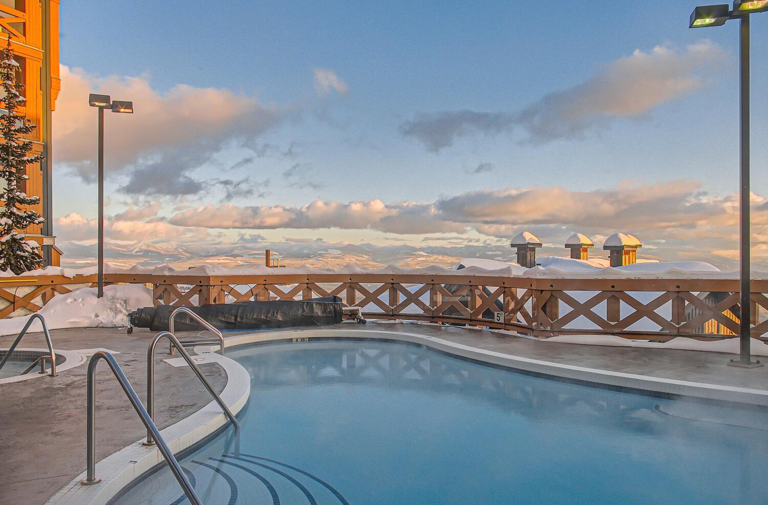 Stonegate Resort Unit C202 Big White Ski Resort ภายนอก รูปภาพ