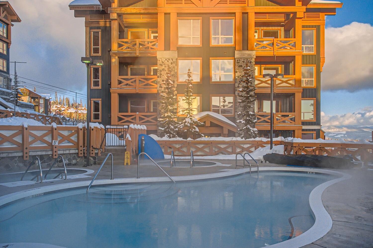 Stonegate Resort Unit C202 Big White Ski Resort ภายนอก รูปภาพ