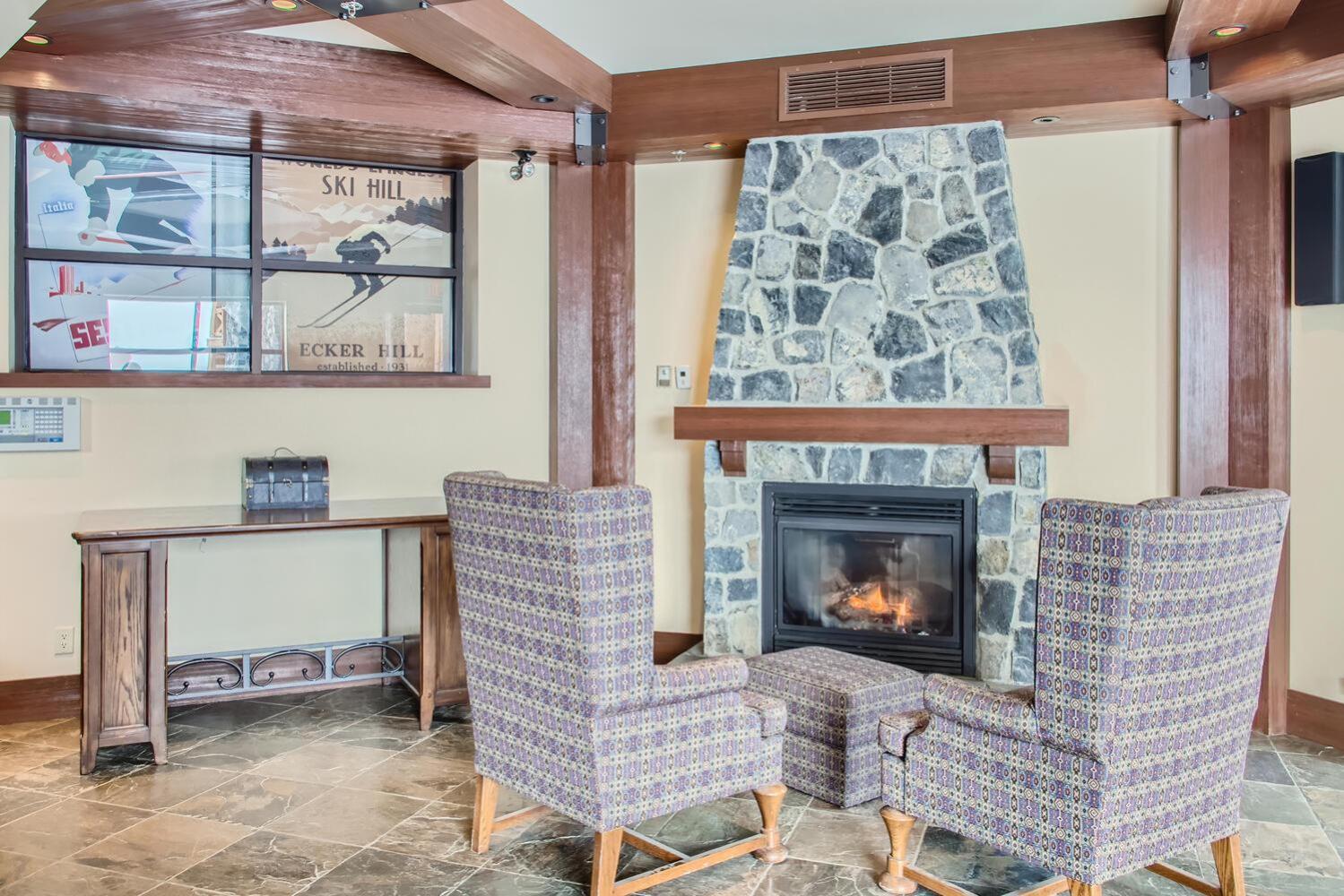 Stonegate Resort Unit C202 Big White Ski Resort ภายนอก รูปภาพ