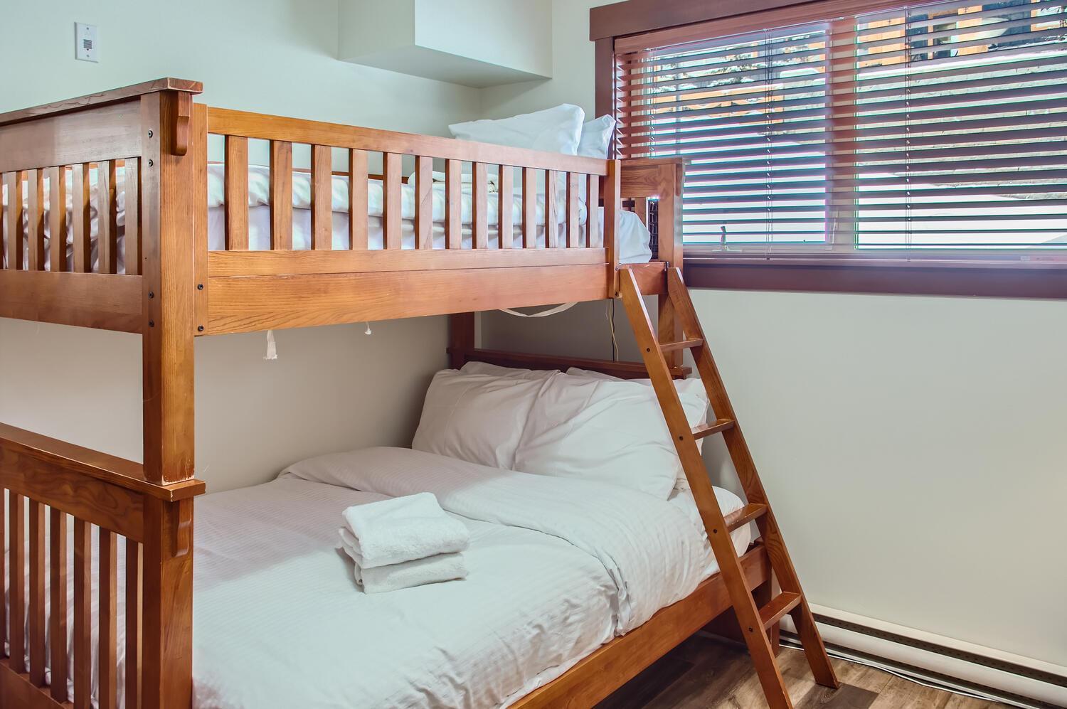 Stonegate Resort Unit C202 Big White Ski Resort ภายนอก รูปภาพ