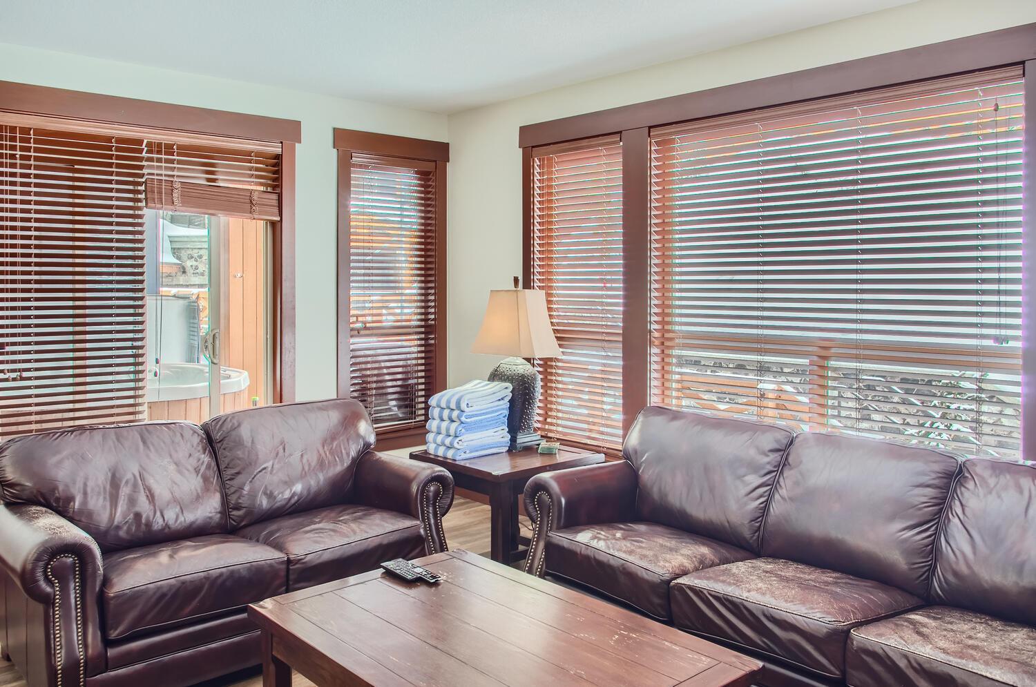 Stonegate Resort Unit C202 Big White Ski Resort ภายนอก รูปภาพ